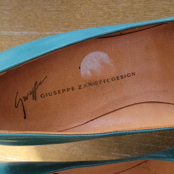 NEVER WORN GIUSEPPE ZANOTTI DESIGN HEELS - Picture 10 of 12